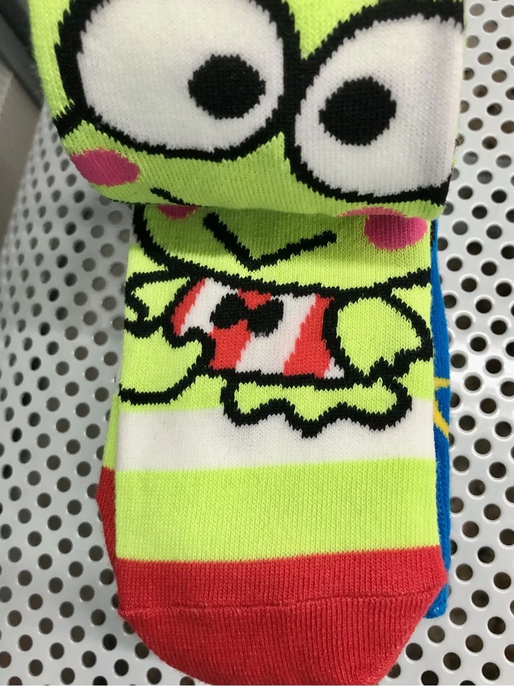 🌶️$15🌶️ NEW HELLO KITTY Crew Socks 6 Pairs, shoe size 8 - 12 Men’s